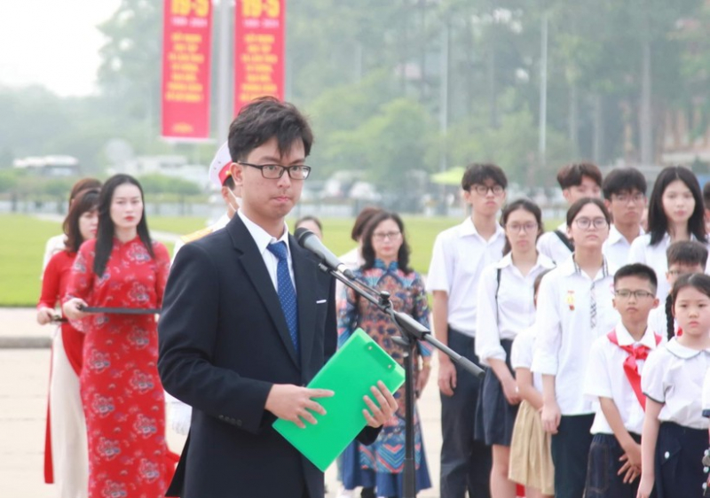 Hà Nội: 200 học sinh tiêu biểu vào Lăng báo công dâng Bác -0