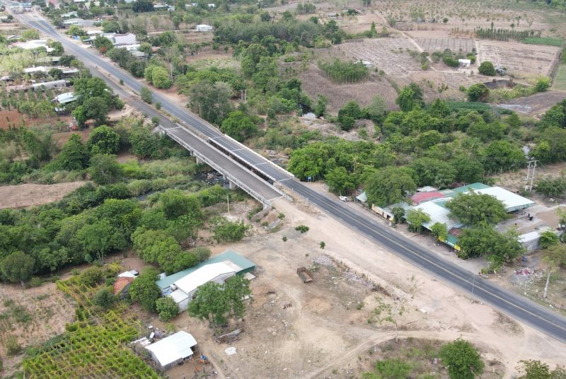 Cầu 24 tỷ đồng nối Đắk Lắk - Gia Lai “đắp chiếu” vì vướng giải phóng mặt bằng -0