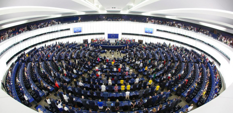 Nghị viện châu Âu khóa 9. Nguồn: Europarl