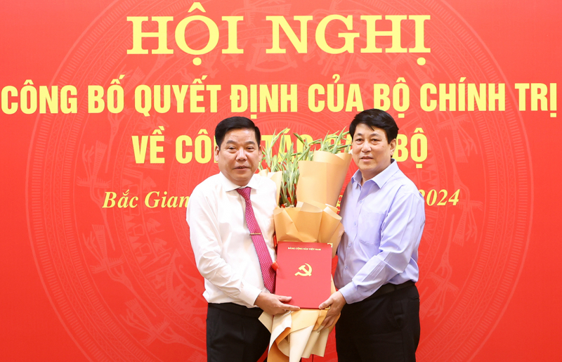 Trung tướng Nguyễn Văn Gấu giữ chức Bí thư Tỉnh ủy Bắc Giang -0