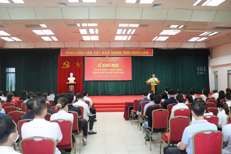 1.048 ứng viên dự tuyển công chức thành phố Hà Nội -0