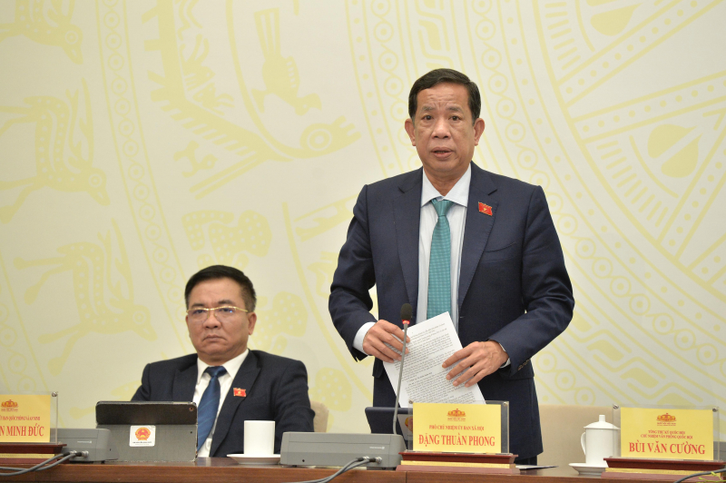 Tổng Thư ký Quốc hội Bùi Văn Cường chủ trì họp báo công bố kết quả Kỳ họp thứ Bảy, Quốc hội khoá XV -4