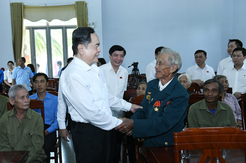 Chủ tịch Quốc hội Trần Thanh Mẫn dâng hương tại Khu di tích quốc gia đặc biệt Căn cứ Bộ Chỉ huy Quân Giải phóng miền Nam Việt Nam -2