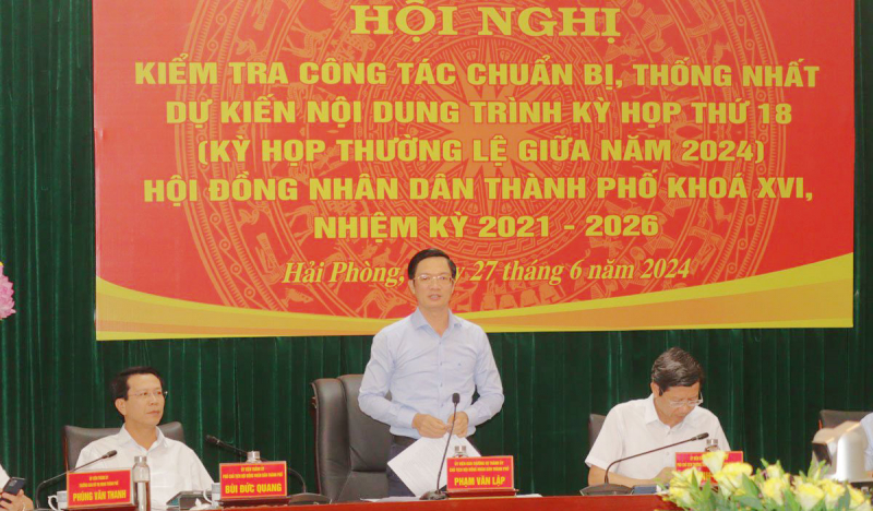 Kịp thời quyết định nhiều vấn đề quan trọng, cấp thiết -0