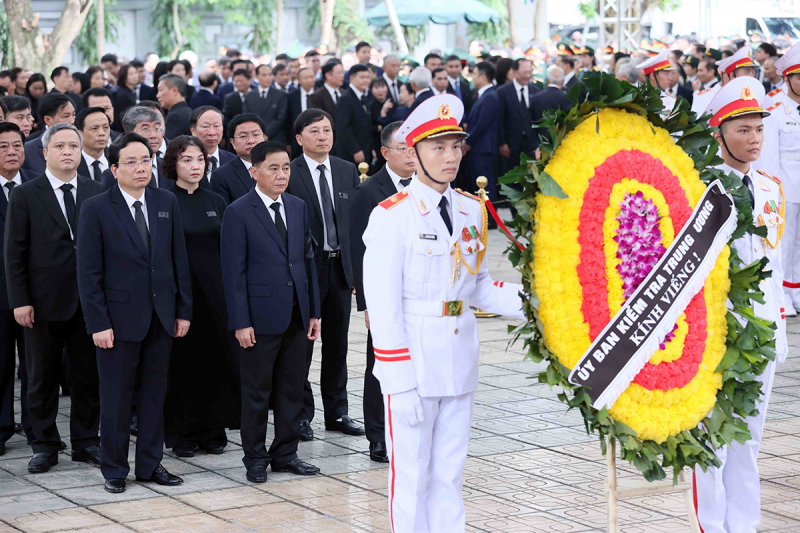 Lãnh đạo Đảng, Nhà nước, Mặt trận Tổ quốc Việt Nam viếng Tổng Bí thư Nguyễn Phú Trọng -0